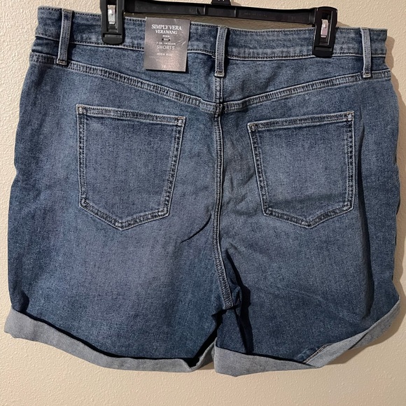 Simply Vera Wang High Waisted Roll Cuff Denim Shorts - Picture 2 of 5